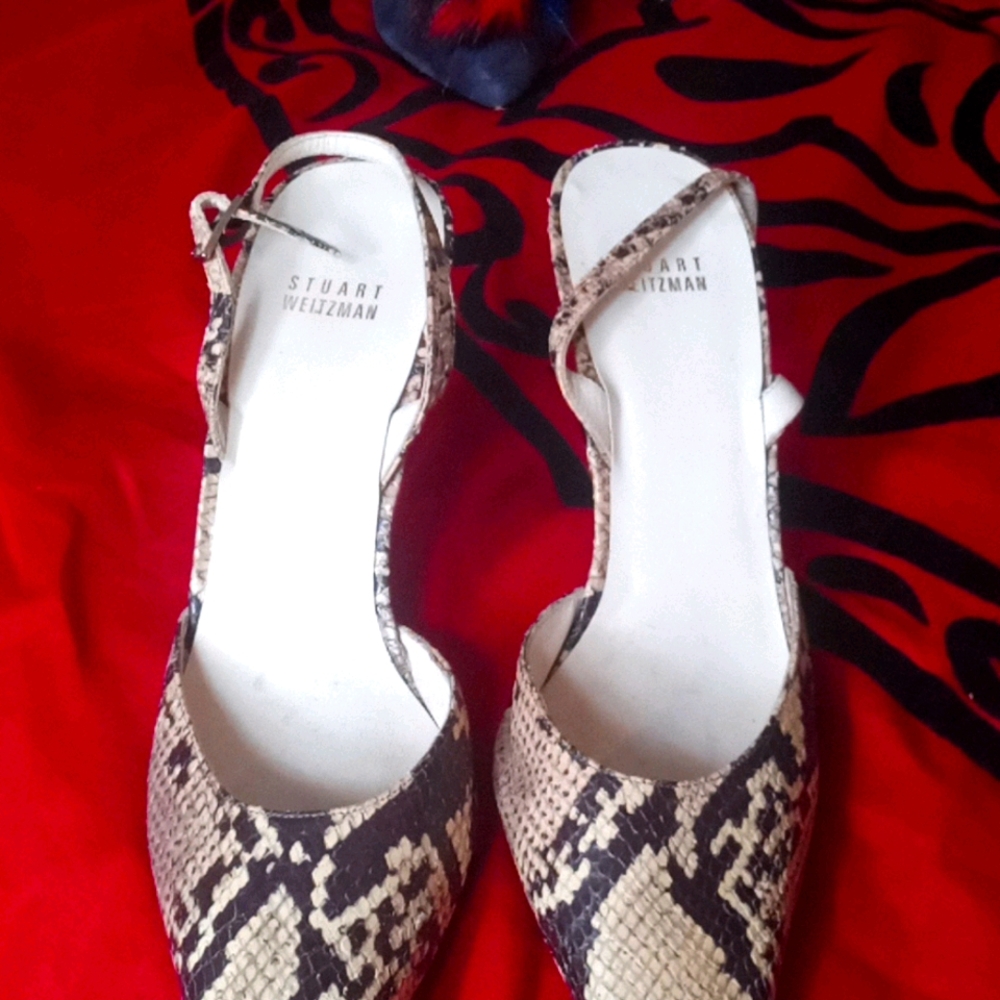 Stuart Weitzman Snakeskin slingback pumps heels 9
